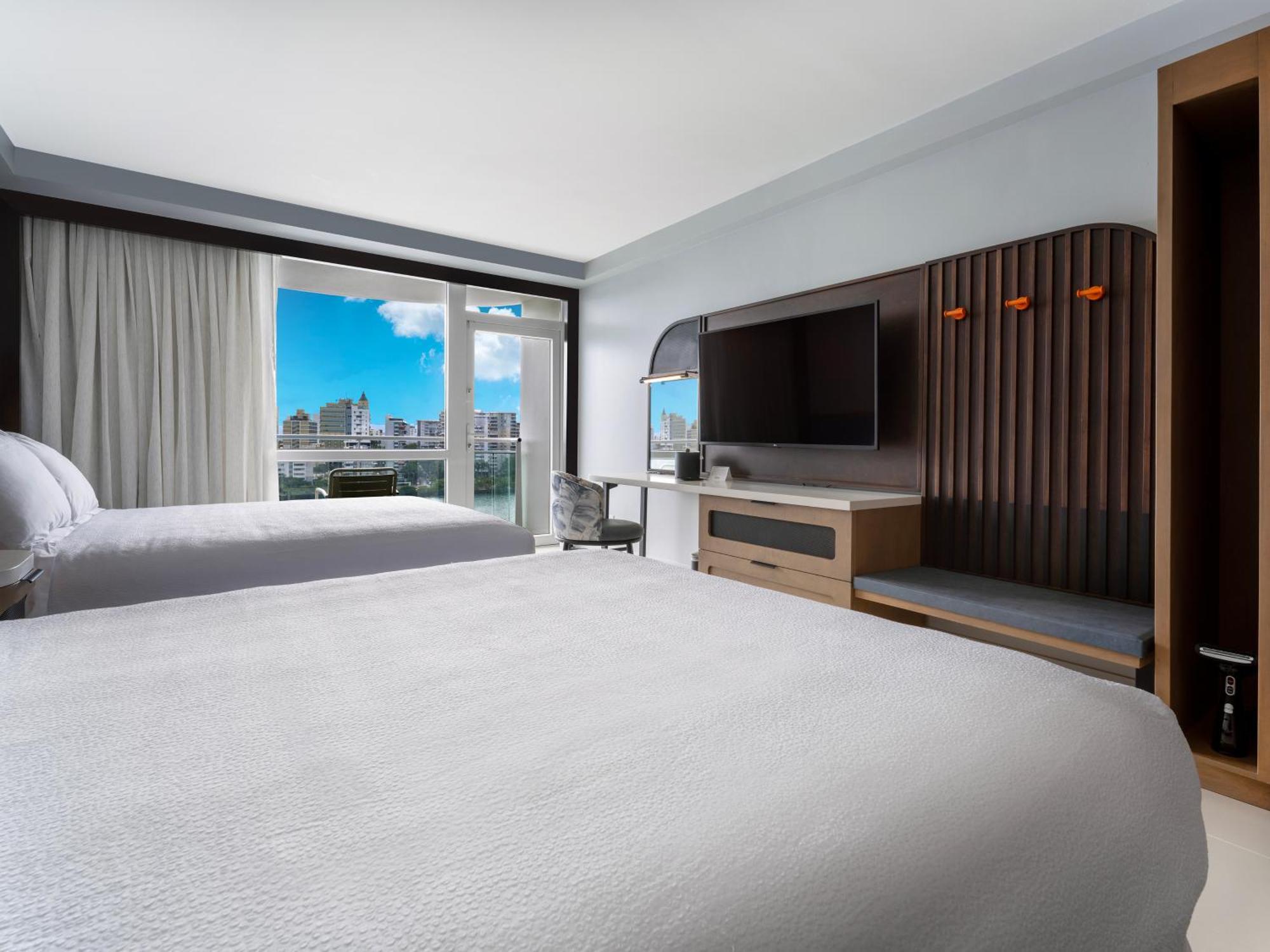 Hilton Garden Inn San Juan Condado Bagian luar foto