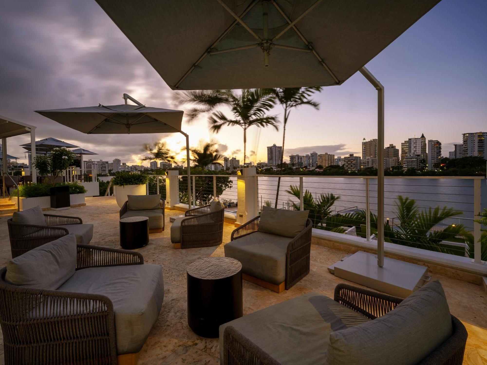 Hilton Garden Inn San Juan Condado Bagian luar foto