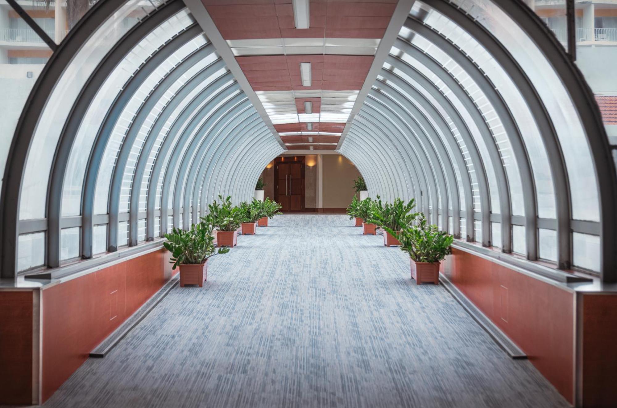 Hilton Garden Inn San Juan Condado Bagian luar foto